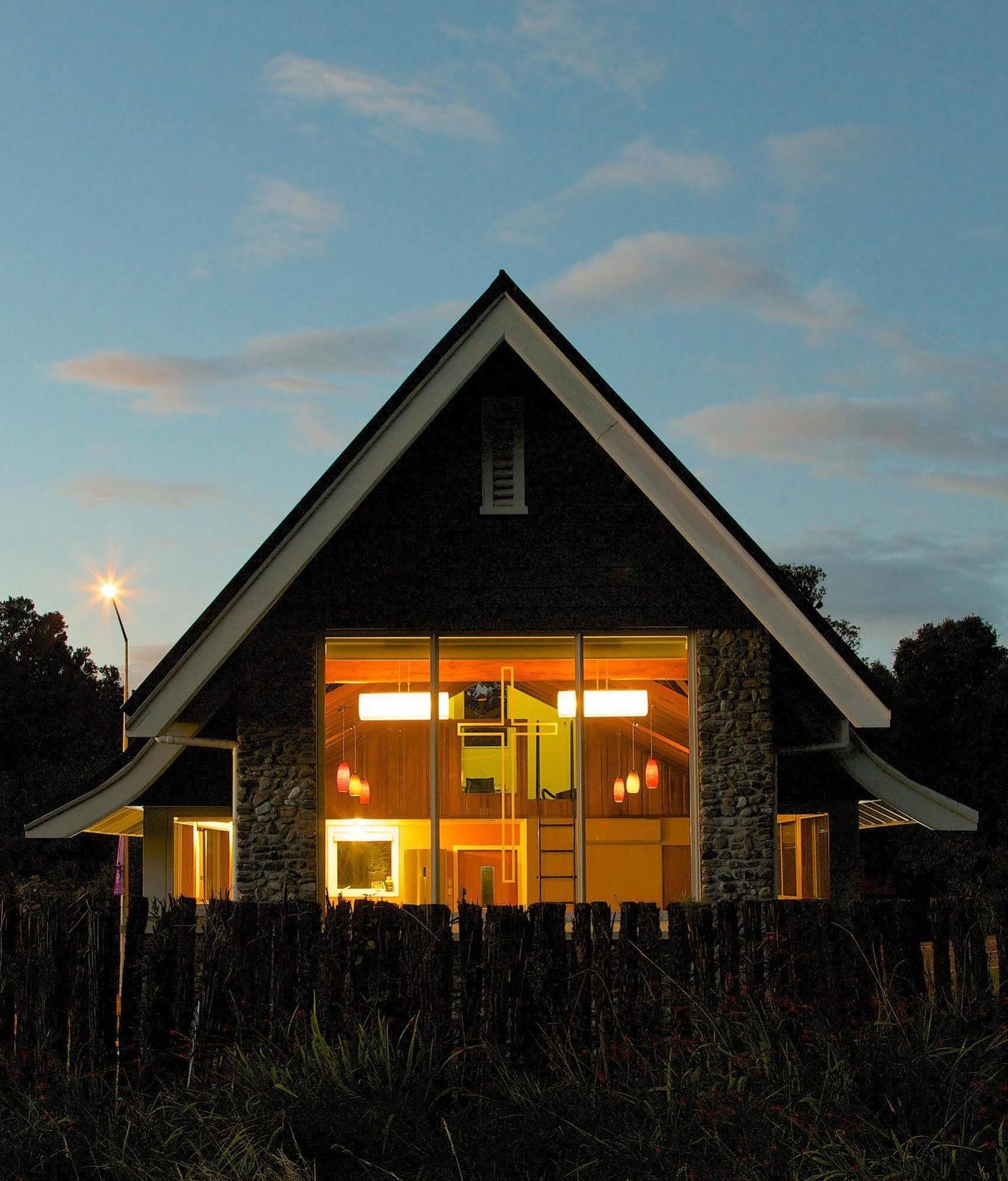 The Church At Fox Fox Glacier Εξωτερικό φωτογραφία